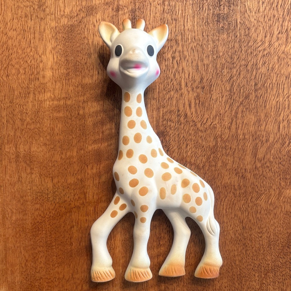 Giraffe Teething Toy - White and Tan